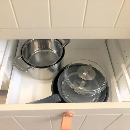 艾菲尔公寓酒店 *