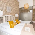 Eiffel Apartman *