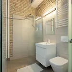 Eiffel Apartman *