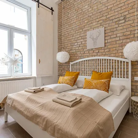 Eiffel Apartmán