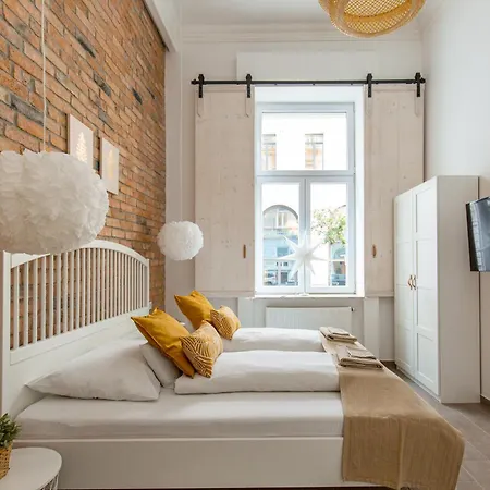 Eiffel Apartmán